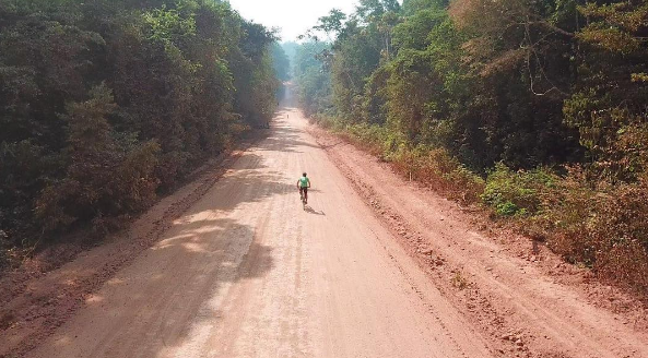 Mil quilômetros sobre duas rodas para entender a Transamazônica