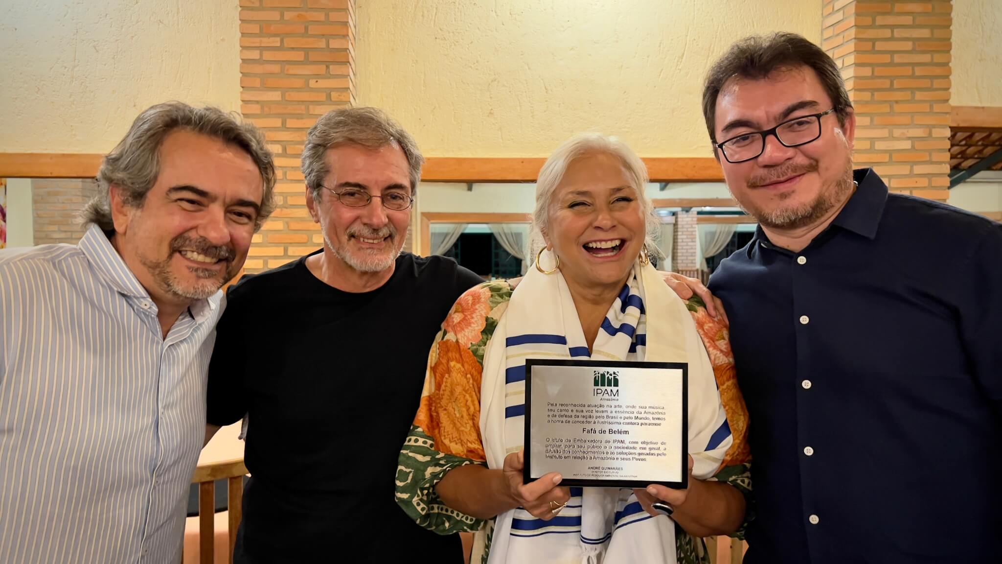 Fafá de Belém recebe homenagem e é nomeada embaixadora do IPAM