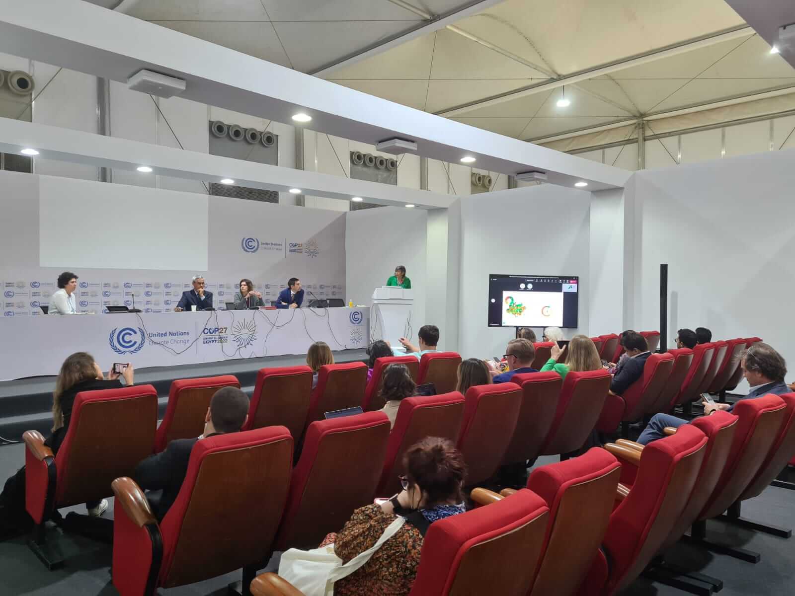 Combate ao desmatamento é crucial para Brasil retomar protagonismo climático